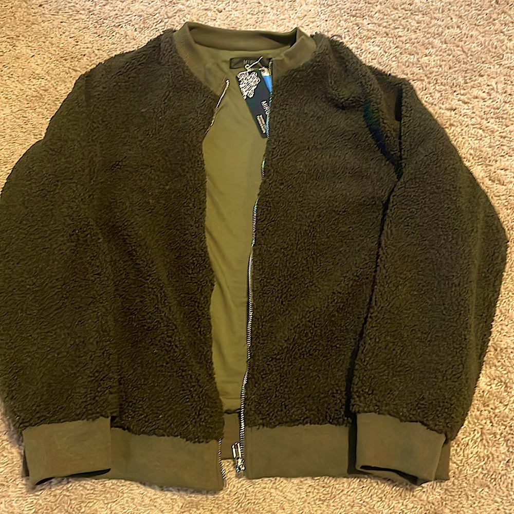 Brand new zip up coat